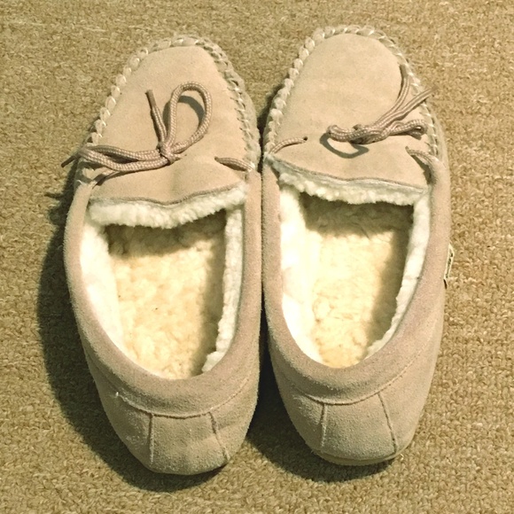 BearPaw Other - Men's Bear Paw Slip On Mocassins Size 10